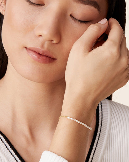 Dainty Freshwater Pearl Bracelet